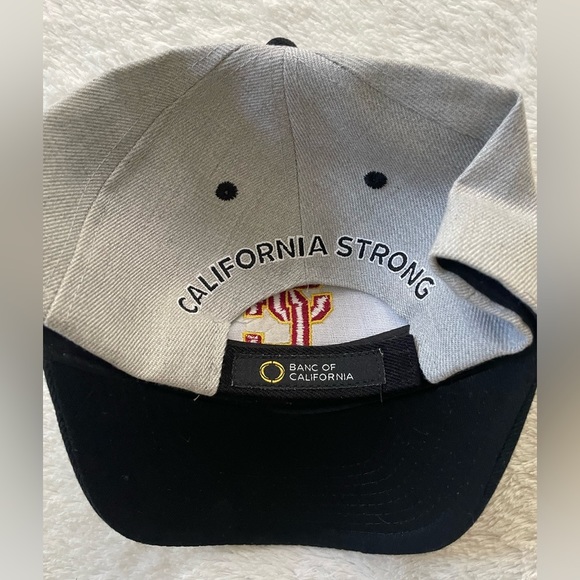 🤍NWOT USC Trojans Men’s Baseball Hat 🤍 Rare Black and Grey Cap 🤍 - Picture 2 of 2
